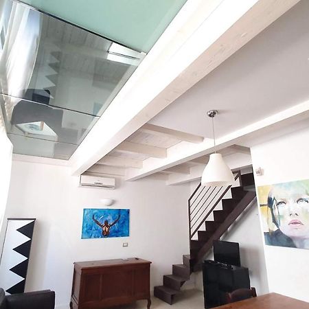 Urban Cottage - Casa Vacanze Бари Экстерьер фото