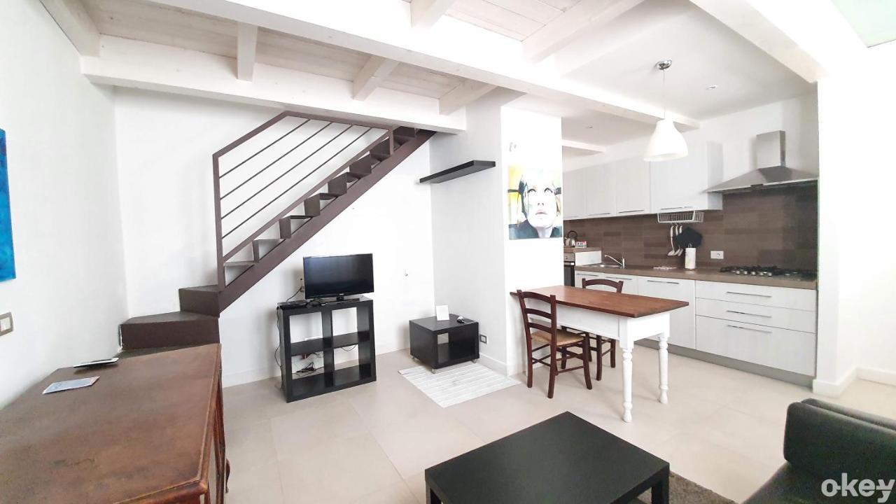 Urban Cottage - Casa Vacanze Бари Экстерьер фото